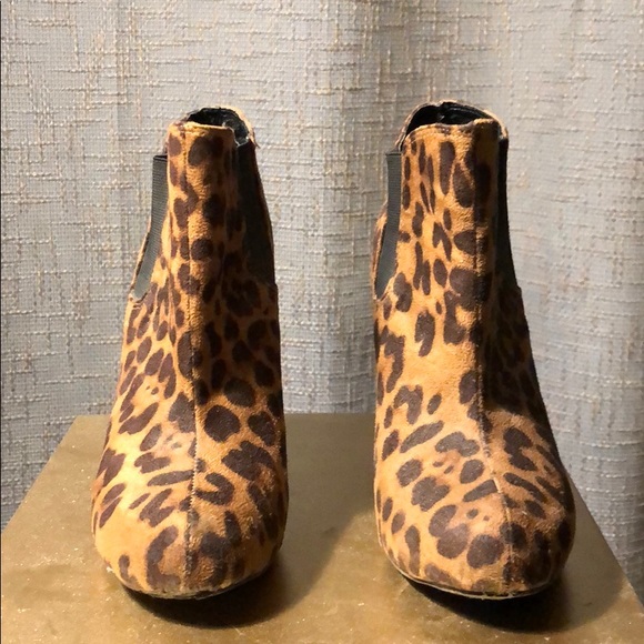 Leopard Print Heels - Picture 2 of 4